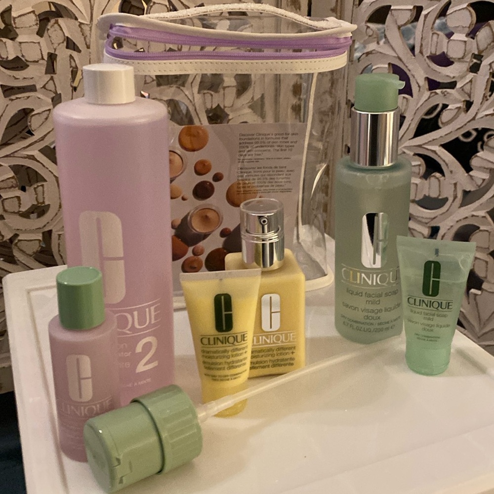 Clinique gift set! Brand new. Smoke-free home!
